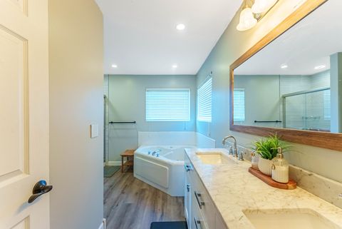 Tiny photo for 2108 Brookshire Estates Court, Plainfield, IL 60586 (MLS # 12502713)