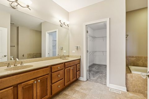 Tiny photo for 1341 Ashbury Circle, Lemont, IL 60439 (MLS # 12494657)