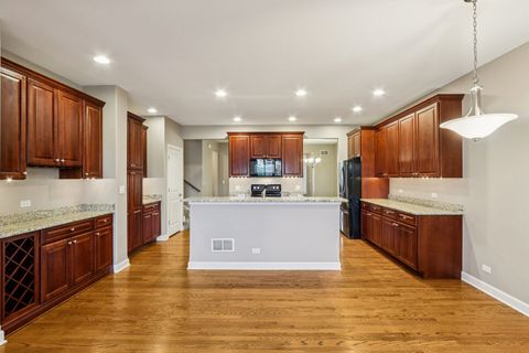 Tiny photo for 1341 Ashbury Circle, Lemont, IL 60439 (MLS # 12494657)