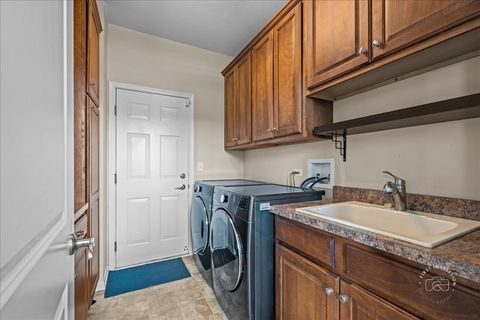 Tiny photo for 3591 Ayres Drive, Aurora, IL 60506 (MLS # 12602232)