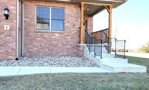 Tiny photo for 1 Saint Ivans Circle, Bloomington, IL 61705 (MLS # 12538841)