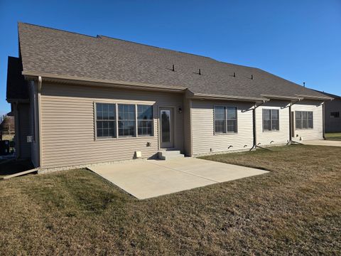 Tiny photo for 1 Saint Ivans Circle, Bloomington, IL 61705 (MLS # 12538841)