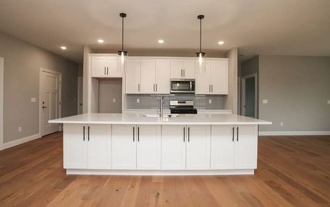 Tiny photo for 1 Saint Ivans Circle, Bloomington, IL 61705 (MLS # 12538841)