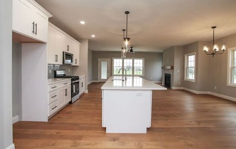 Tiny photo for 1 Saint Ivans Circle, Bloomington, IL 61705 (MLS # 12538841)