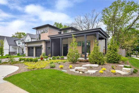611 S Loomis Street Naperville IL 60540