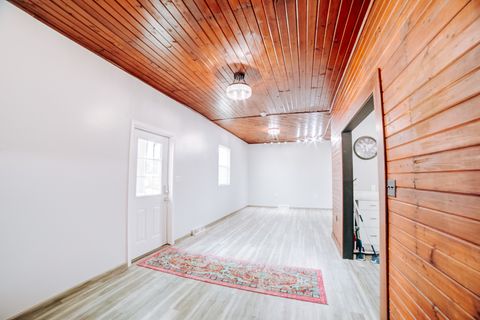 Tiny photo for 100 E Lyle Street, Milford, IL 60953 (MLS # 12412440)