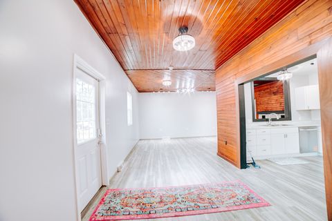 Tiny photo for 100 E Lyle Street, Milford, IL 60953 (MLS # 12412440)