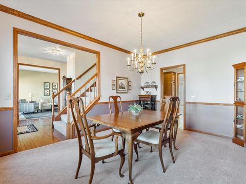 Tiny photo for 5355 Heather Glen Circle, Bettendorf, IA 52722 (MLS # 12599306)