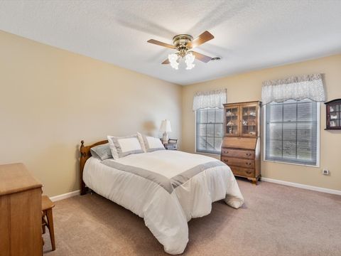 Tiny photo for 5355 Heather Glen Circle, Bettendorf, IA 52722 (MLS # 12599306)