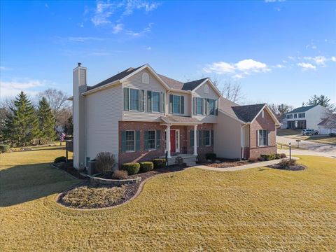 Tiny photo for 5355 Heather Glen Circle, Bettendorf, IA 52722 (MLS # 12599306)