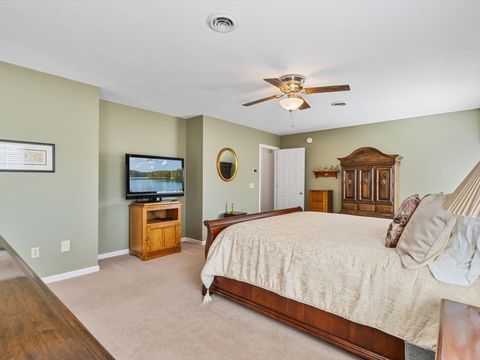 Tiny photo for 5355 Heather Glen Circle, Bettendorf, IA 52722 (MLS # 12599306)
