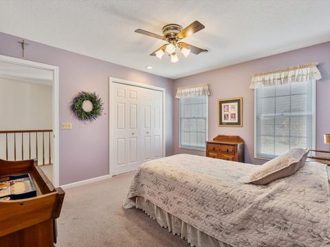 Tiny photo for 5355 Heather Glen Circle, Bettendorf, IA 52722 (MLS # 12599306)