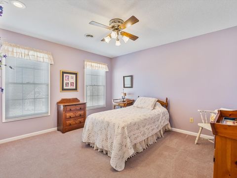 Tiny photo for 5355 Heather Glen Circle, Bettendorf, IA 52722 (MLS # 12599306)