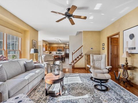 Tiny photo for 5355 Heather Glen Circle, Bettendorf, IA 52722 (MLS # 12599306)