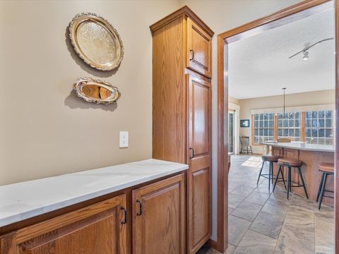 Tiny photo for 5355 Heather Glen Circle, Bettendorf, IA 52722 (MLS # 12599306)