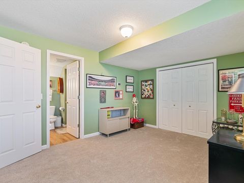 Tiny photo for 5355 Heather Glen Circle, Bettendorf, IA 52722 (MLS # 12599306)