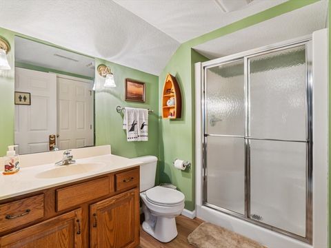 Tiny photo for 5355 Heather Glen Circle, Bettendorf, IA 52722 (MLS # 12599306)