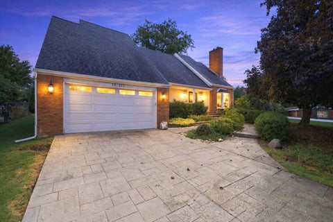 Photo of 10S381 Jamie Lane, Willowbrook, IL 60527 (MLS # 12763039)