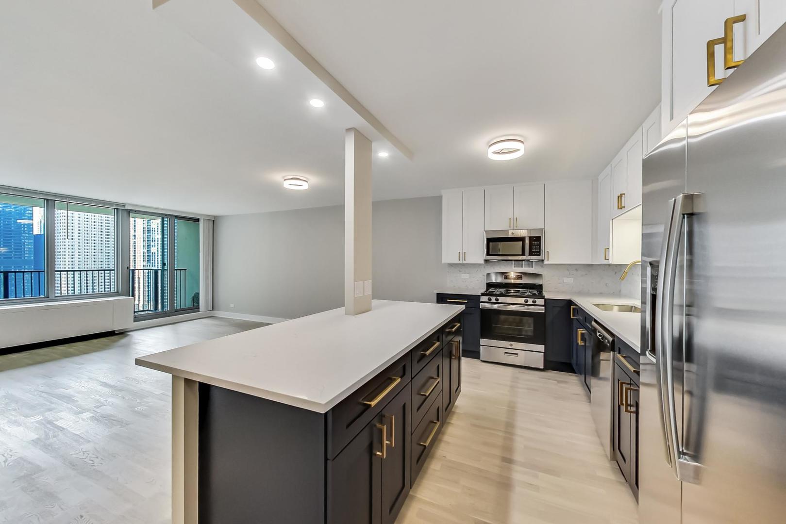 400 E Randolph Street 2624