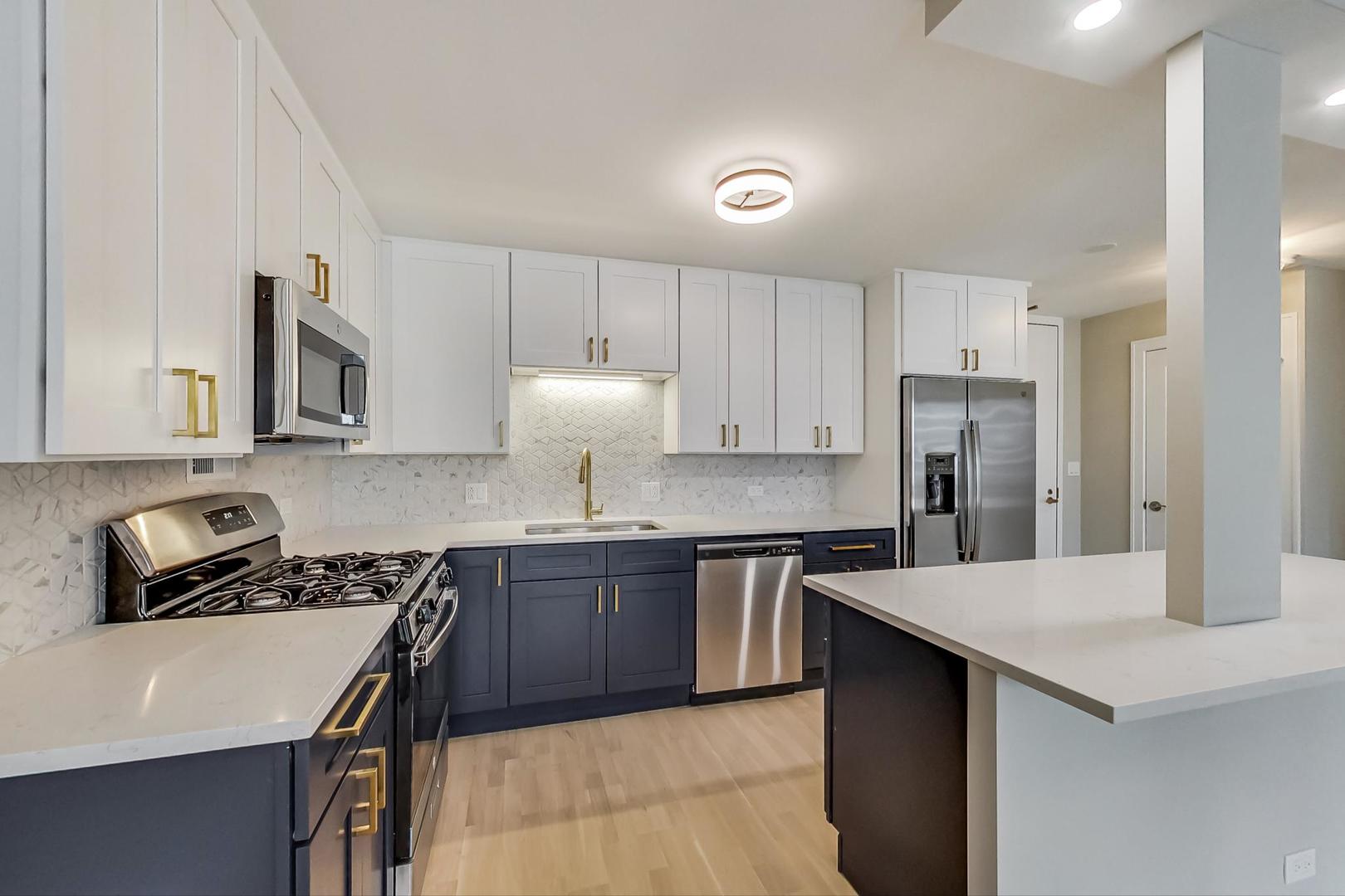 400 E Randolph Street 2624