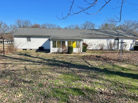 Tiny photo for 120 Southwest Drive, Harrisburg, IL 62946 (MLS # 12581174)