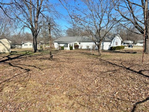 Tiny photo for 120 Southwest Drive, Harrisburg, IL 62946 (MLS # 12581174)