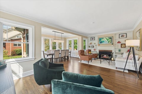Tiny photo for 4929 N Fairfield Avenue, Chicago, IL 60625 (MLS # 12752641)