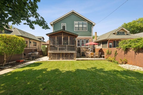 Tiny photo for 4929 N Fairfield Avenue, Chicago, IL 60625 (MLS # 12752641)