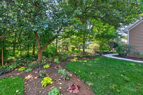 Tiny photo for 1315 Hawkins Court, St. Charles, IL 60174 (MLS # 12719967)