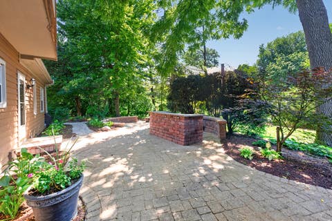 Tiny photo for 1315 Hawkins Court, St. Charles, IL 60174 (MLS # 12719967)