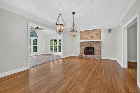 Tiny photo for 1315 Hawkins Court, St. Charles, IL 60174 (MLS # 12719967)