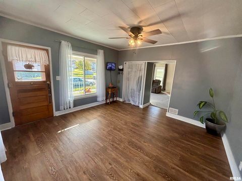 Tiny photo for 202 W APPLE Street, Maquoketa, IA 52060 (MLS # QC4269181)