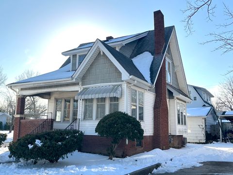 Tiny photo for 612 Pleasant Court, Marion, IL 62959 (MLS # 12559581)