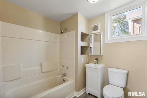 Tiny photo for 2011 W 2ND Street, Davenport, IA 52802 (MLS # QC4269385)