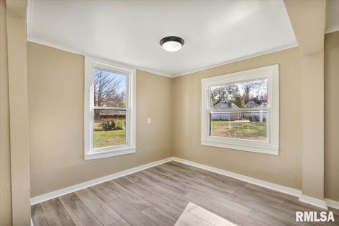 Tiny photo for 2011 W 2ND Street, Davenport, IA 52802 (MLS # QC4269385)