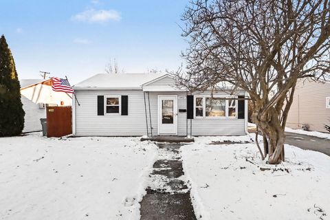 Photo of 1402 Boston Avenue, Joliet, IL 60435 (MLS # 12557111)