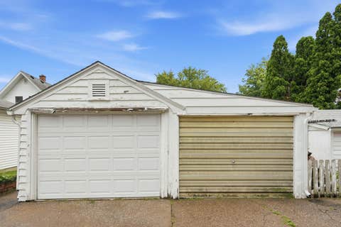 Tiny photo for 335 W 30th Street, Davenport, IA 52803 (MLS # 12716530)