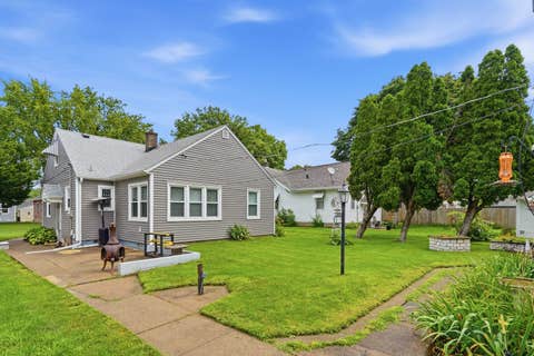 Tiny photo for 335 W 30th Street, Davenport, IA 52803 (MLS # 12716530)