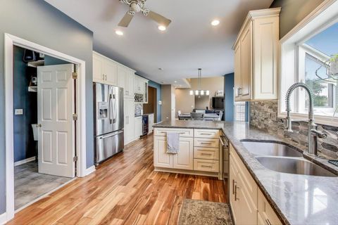 Tiny photo for 17119 W Prairieview Lane, Gurnee, IL 60031 (MLS # 12478774)