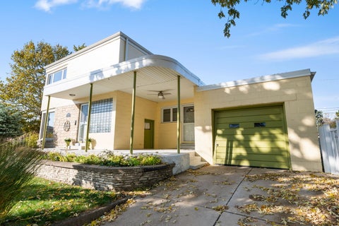 Tiny photo for 3930 W 98th Street, Evergreen Park, IL 60805 (MLS # 12795600)