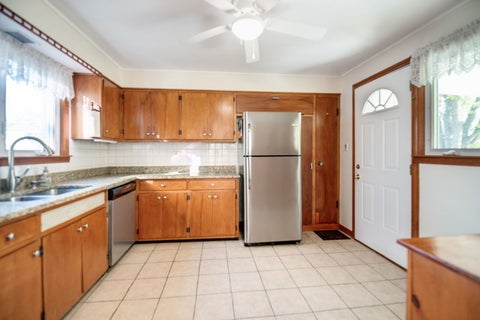 Tiny photo for 3930 W 98th Street, Evergreen Park, IL 60805 (MLS # 12795600)
