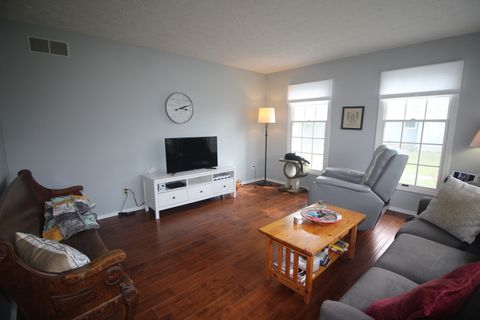 Tiny photo for 610 Old Farm Road, Bloomington, IL 61704 (MLS # 12598720)