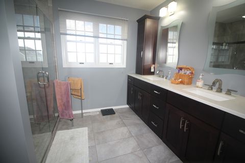 Tiny photo for 610 Old Farm Road, Bloomington, IL 61704 (MLS # 12598720)