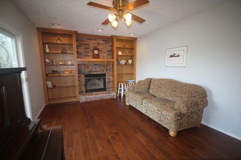 Tiny photo for 610 Old Farm Road, Bloomington, IL 61704 (MLS # 12598720)