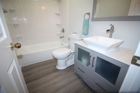 Tiny photo for 610 Old Farm Road, Bloomington, IL 61704 (MLS # 12598720)