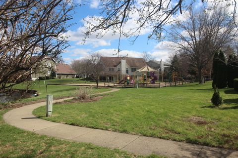 Tiny photo for 610 Old Farm Road, Bloomington, IL 61704 (MLS # 12598720)