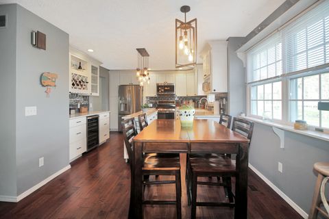 Tiny photo for 610 Old Farm Road, Bloomington, IL 61704 (MLS # 12598720)