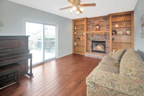 Tiny photo for 610 Old Farm Road, Bloomington, IL 61704 (MLS # 12598720)