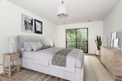 Tiny photo for 928 LONGMEADOW Court #1016, Barrington, IL 60010 (MLS # 12495870)