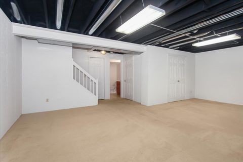 Tiny photo for 928 LONGMEADOW Court #1016, Barrington, IL 60010 (MLS # 12495870)